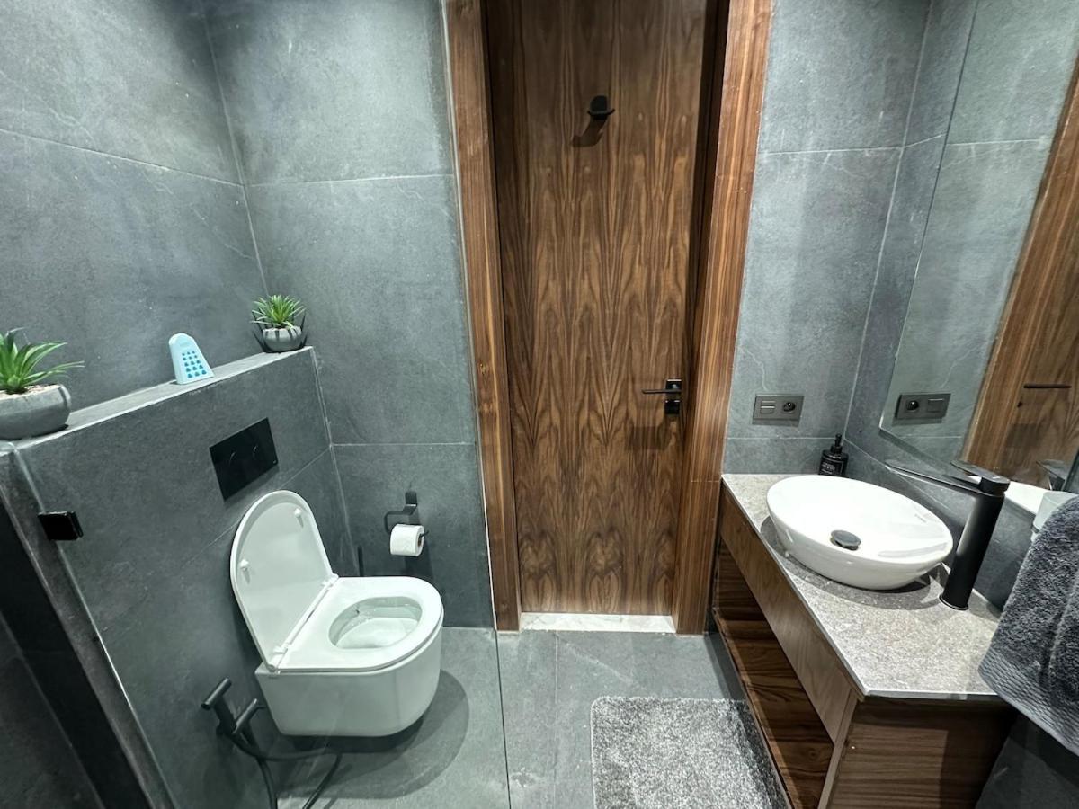 New Luxury - Victor Hugo Marrakech Apartment *